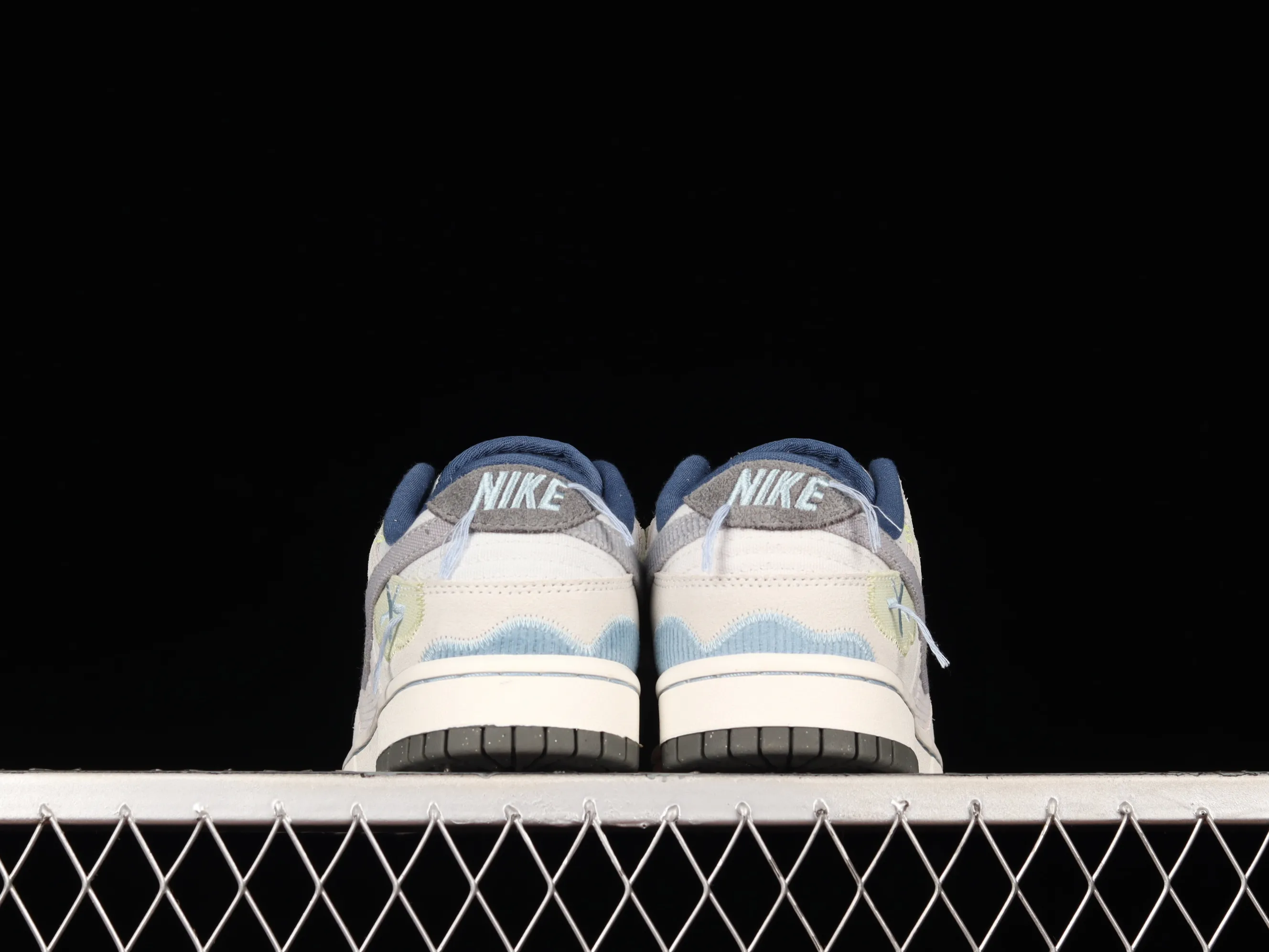 All categories Nk SB Dunk series Nk SB Dunk Low low-top sneakers F version Nk Dunk Low "Bright Side" corduroy Dunk series low-top casual sports skateboard shoes DQ5076-001